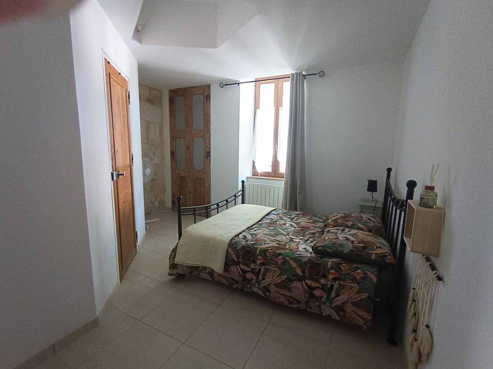 Dans Maison De Maitre, Appartement Independant. Montfrin Exterior foto